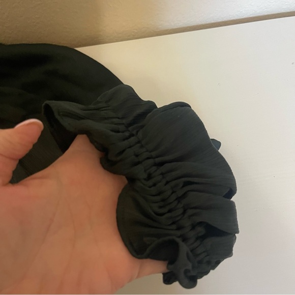 LC Lauren Conrad Dark Green Blouse - Picture 4 of 7